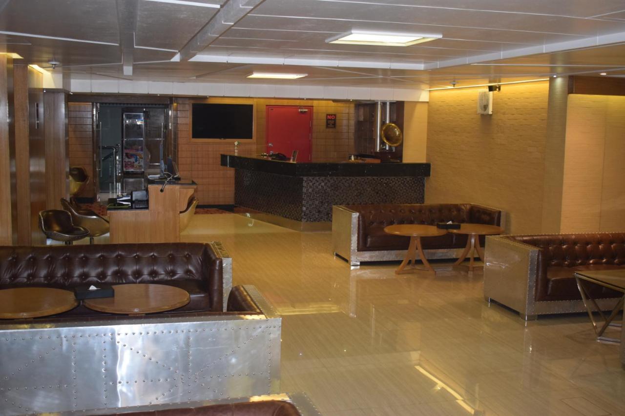 Momo Inn Bogra Exterior photo